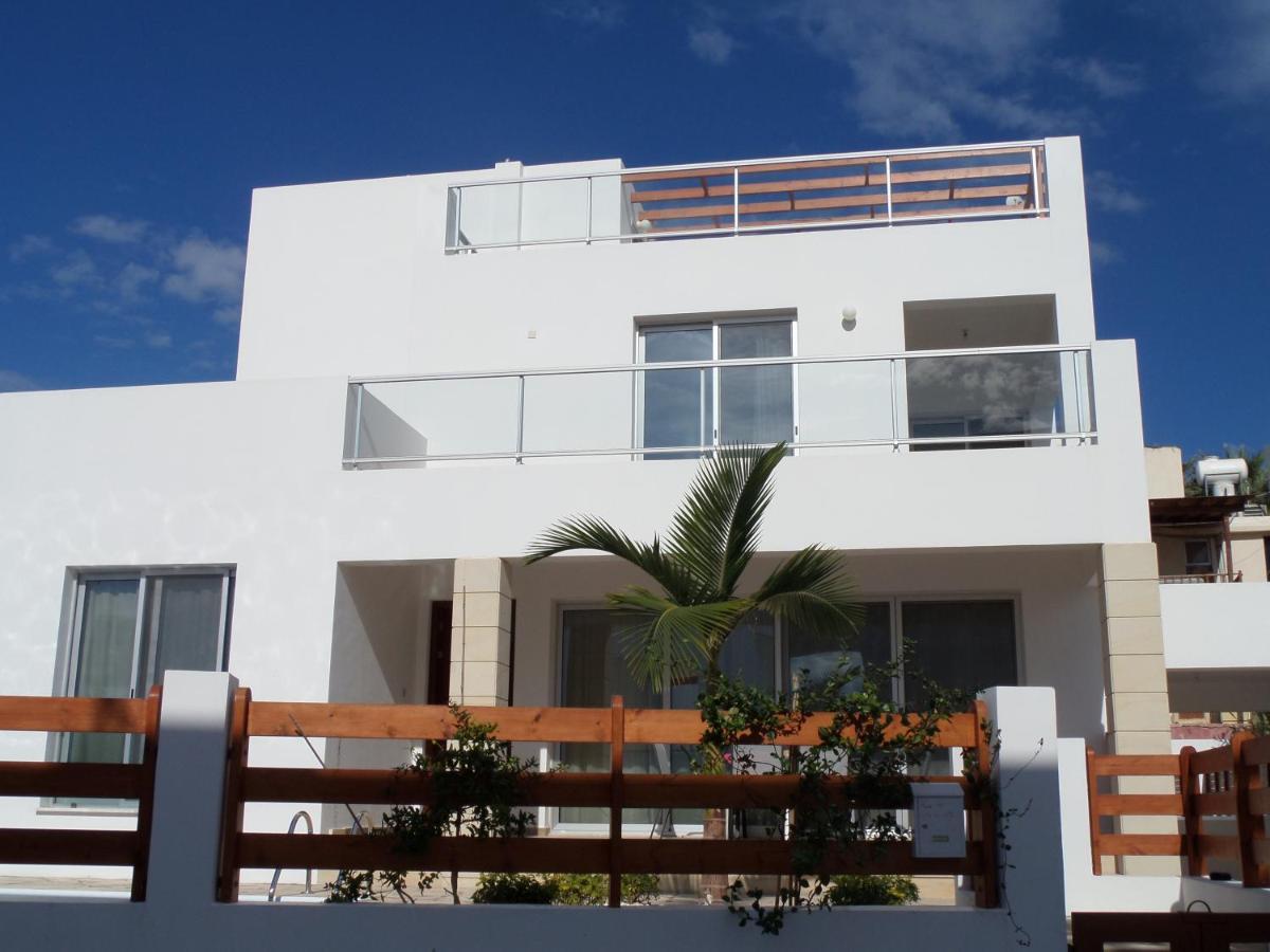 Modern Villa, 4 Bedrooms, Private Pool, Close To Coral Bay Strip 佩亚 外观 照片