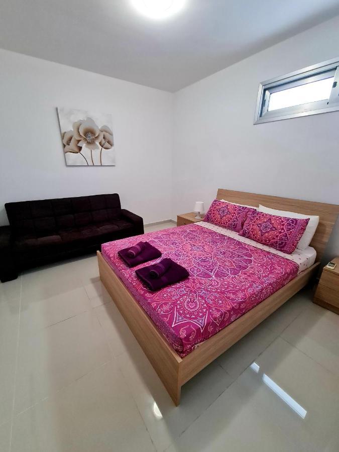 Modern Villa, 4 Bedrooms, Private Pool, Close To Coral Bay Strip 佩亚 外观 照片