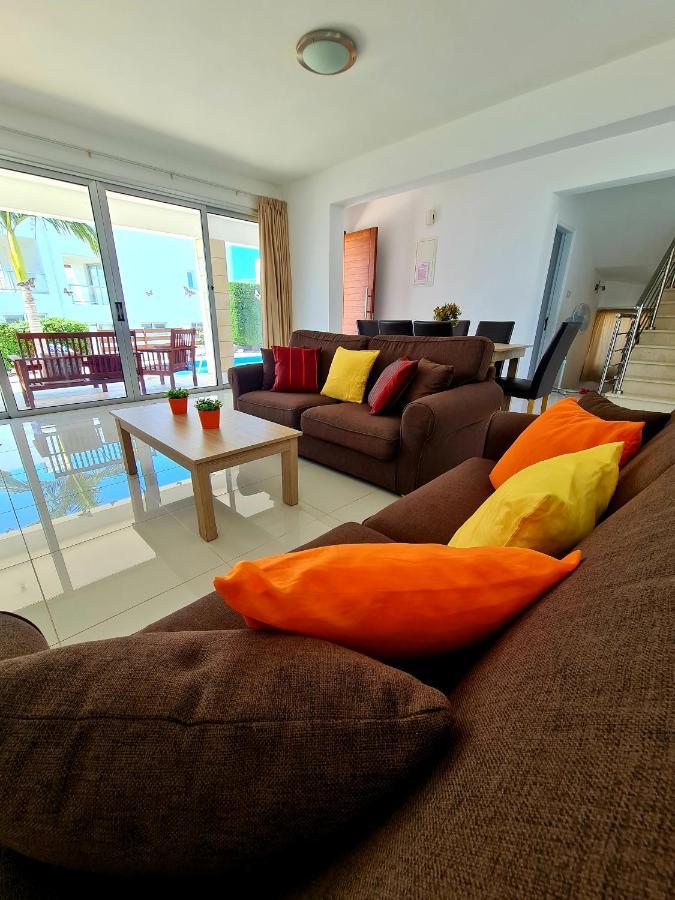 Modern Villa, 4 Bedrooms, Private Pool, Close To Coral Bay Strip 佩亚 外观 照片