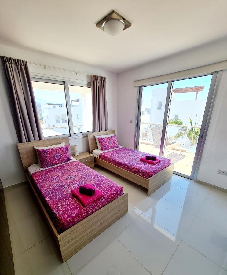 Modern Villa, 4 Bedrooms, Private Pool, Close To Coral Bay Strip 佩亚 外观 照片